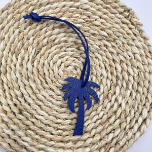 Colgante de bolso de cuero de cocotero Colgante de bolso de cuero con forma de cocotero Llavero colgante de bolso de cocotero de cuero PU - Product Image 5