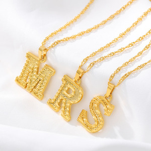 Nuovo in acciaio inox Love ciondolo collana 18K placcato oro 26 lettere inglesi collana pendente per le donne - Product Image 1