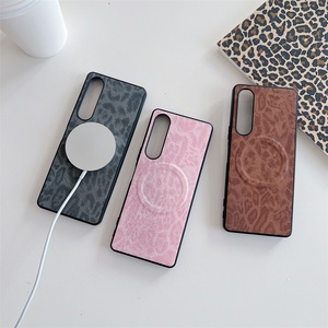 Funda Magnética de Cuero con Diseño de Leopardo para Sony <span class=keywords><strong>Xperia</strong></span> 10 <span class=keywords><strong>1</strong></span> VI <span class=keywords><strong>1</strong></span> 5 10 V IV <span class=keywords><strong>III</strong></span> / Pro-I, Funda Rígida para PC de Negocios con Carga Inalámbrica - Product Image 3