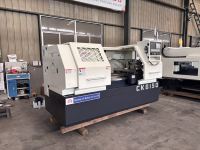 Mesin Bubut CNC Horizontal Heavy Cutting CK6150 dengan Gear 3 Langkah, Lubang Spindle 82mm, Mesin Bubut Logam CNC