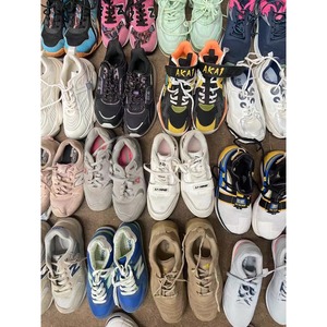 Zapatos de Tacón Alto de Calidad Premium Usados para Venta al Por Mayor - Product Image 5