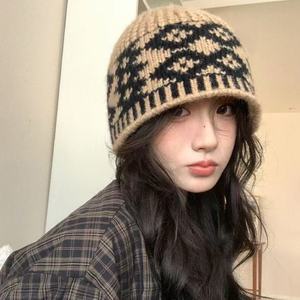 Gorro con rejilla <span class=keywords><strong>de</strong></span> diamante vintage con logotipo personalizado, gorro <span class=keywords><strong>de</strong></span> punto cálido resistente al frío, pompón <span class=keywords><strong>de</strong></span> camuflaje a cuadros para <span class=keywords><strong>niñas</strong></span>, adecuado para la playa - Product Image 2