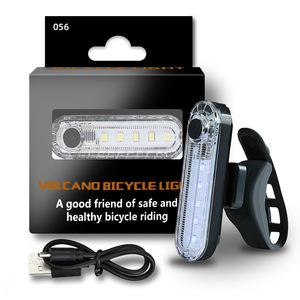 <span class=keywords><strong>Feu</strong></span> arrière de vélo LED rechargeable USB super lumineux portable étanche IPx4 facile à installer pour la sécurité du vélo - Product Image 4