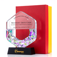 Trophée en cristal diamant arc-en-ciel, formes géométriques multiples, récompense pour les champions des ventes des partenaires d'entreprise, nouveauté très demandée