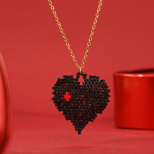 Vente chaude doré multicolore en forme de coeur <span class=keywords><strong>Miyuki</strong></span> perles <span class=keywords><strong>pendentif</strong></span> saint valentin collier en acier inoxydable en forme de perles collier - Product Image 5