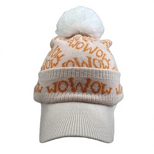 Gorro de Invierno de Punto con Logotipo Jacquard, Diseño 2025, Unisex, Moderno, de Alta Calidad, 100% Lana, con Pompón Plegable, para Esquí y Viajes - Product Image 3