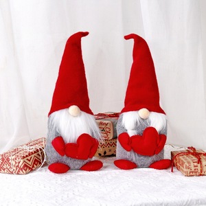 Adornos Navideños Personalizados Hechos a Mano, Decoración Navideña, Regalo, Muñeco Gnomo de Santa Claus sin Rostro con Corazón Rojo para Decoración del Hogar - Product Image 2