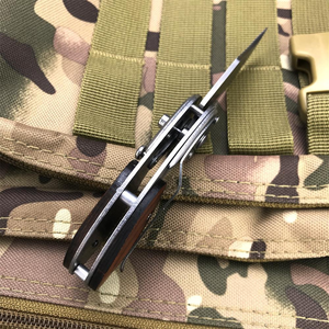 Cuchillo Plegable de Acero Inoxidable 440C con Mango de Madera para Exteriores, 13 cm, Ligero, Multifuncional, Portátil, Personalizable para Camping - Product Image 4