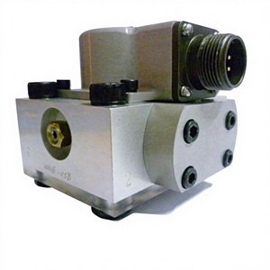Doté d'un moteur à couple élevé et d'une structure de déflecteur de buse, il peut remplacer les vannes électro-hydrauliques de la série 062, notamment le modèle 062-512F. - Product Image 5