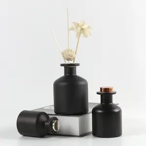 Customize Decorative Aromatherapy Bottle with Cap Round Shaped Glass Reed Diffuser Room 150ml Diffuser Glass Bottle