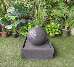 <span class=keywords><strong>Fontaine</strong></span> d'eau <span class=keywords><strong>solaire</strong></span> de jardin avec <span class=keywords><strong>boule</strong></span> et base carrée en pierre pour la décoration extérieure du jardin - Product Image 3