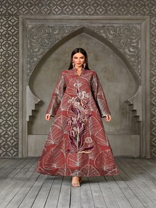 Abaya Maxi A-Line pour Femme, Style Moyen-Orientale Musulmane, en Satin avec Appliques Artisanales, Élégante et Luxueuse, Col en V, Manches Lanterne, Imprimé Numérique, Dubaï - Product Image 4