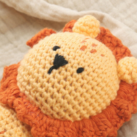 Peluche artisanale en crochet Amigurumi Panda et Lion 2026, animaux en peluche avec rembourrage en coton PP, couverture unisexe