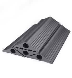 <span class=keywords><strong>Couvre</strong></span>-câble de <span class=keywords><strong>sol</strong></span> en PVC personnalisé protecteur de fil protecteur de câble de <span class=keywords><strong>sol</strong></span> en caoutchouc pour revêtement de <span class=keywords><strong>sol</strong></span> porte Stormguard seuil bande d'étanchéité - Product Image 1