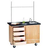 Table de laboratoire de salle de classe d'université d'école mobile de panneau de résine de Offres Spéciales avec l'évier