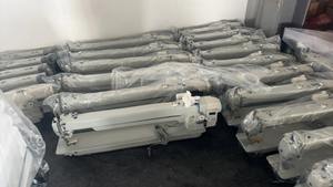 Machine à coudre industrielle plate à point droit à bras long à <span class=keywords><strong>aiguille</strong></span> simple à alimentation par pied marcheur CP-0303D 85 cm, vente chaude, <span class=keywords><strong>pour</strong></span> <span class=keywords><strong>cuir</strong></span> - Product Image 3