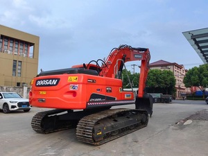 Escavatore Cingolato Usato Doosan DX225LC, 22 Tonnellate, Idraulico, in Buone Condizioni, Poche Ore di Utilizzo - Product Image 3