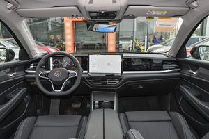 Nuova PassatPro Turbo FWD Sedan 2026 con Trasmissione 7DCT, Tetto Panoramico, Sedili in Pelle, Ampio Spazio, Auto Familiare - Product Image 5