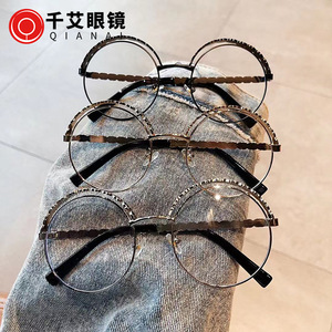 Lunettes anti-lumière bleue Qianai à monture ronde, branches en métal avec chaîne, verres plats pour femmes, lunettes de vue tendance taille moyenne - Product Image 1