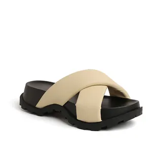 WETKISS OEM Marca Wide Cross Strap Acolchoado Preto Slide Sandálias Almofadado Slides Plataforma Verão Ao Ar Livre Chinelos para meninas