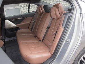 <span class=keywords><strong>Auto</strong></span> Sportive Usate: Alternativa Premium per il Business - <span class=keywords><strong>BMW</strong></span> <span class=keywords><strong>M</strong></span> Sport 2024, Stile Lussuoso, <span class=keywords><strong>Auto</strong></span> Usata di Qualità - Product Image 4