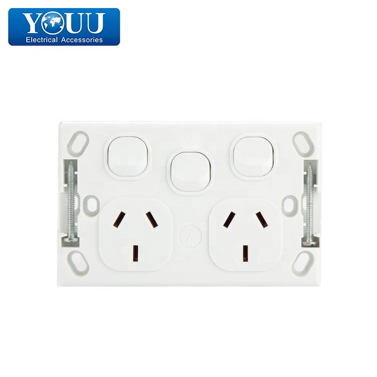 Electrical Supplies Deta Four Outlet Power Point with 3.4A USB