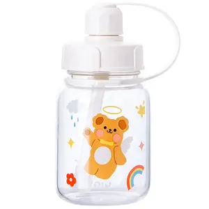 新款可爱定制儿童吸管杯带吸管和盖子喝水婴儿训练水果食品级硅胶婴儿杯