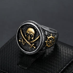 OAHLAN Bijoux de mode en gros, bague vintage en acier inoxydable plaqué or 18 carats Pirates des Caraïbes pour hommes, cadeaux de fête - Product Image 2