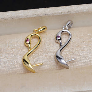 Pendentif baroque en argent S925 fait main, collier double face avec petite tête de cygne et perle vide - Product Image 3