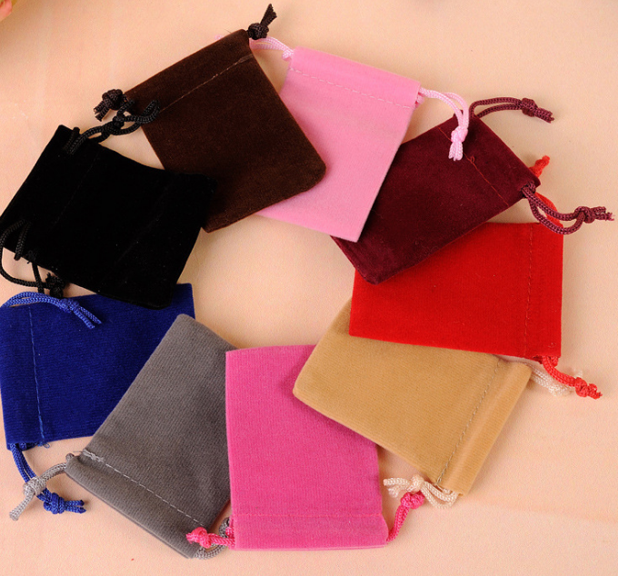 Bolsas del terciopelo