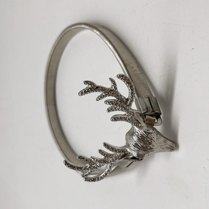 Nuevo Diseño de Sujetador de Cortina de Metal en Color Plateado - Product Image 2