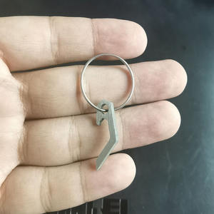 Mini abridor de botellas de acero inoxidable, portátil, EDC, herramienta para llavero, para uso en exteriores. - Product Image 4