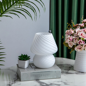 <span class=keywords><strong>Lampada</strong></span> Notturna a Forma di Fungo, Luce da Comodino Estetica Crema - Decorazione Carina e Minimalista, Luce d'Atmosfera Instagrammabile per Ragazze - Product Image 6