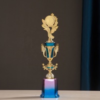 Mini trophée de volley-ball, de musculation, de cricket, de basketball, de football avec personnalisation GD01