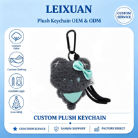 Porte-clés personnalisé en peluche ours en forme de cœur gris foncé avec nœud vert menthe, pendentif doux et moelleux, mousqueton noir, cordon de sac, décoration, cadeau