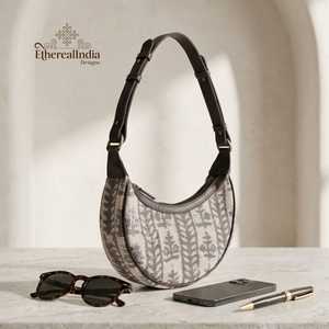 Sac à bandoulière artisanal en forme de croissant, sac hobo imprimé au bloc, sac à bandoulière bohème, sac à main quotidien, fournisseur en gros, export Inde - Product Image 2