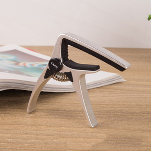 <span class=keywords><strong>Aroma</strong></span> AC20 - Clip para Capo <span class=keywords><strong>de</strong></span> <span class=keywords><strong>Guitarra</strong></span> <span class=keywords><strong>de</strong></span> Acero Colorido para <span class=keywords><strong>Guitarra</strong></span> Acústica y Eléctrica - Product Image 6