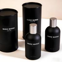 Vente en gros OEM Luxe 30ML/50ML/100ML Vaporisateur de parfum portable Contenant liquide Bouteille de parfum en verre noir mat avec boîte