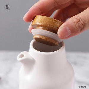 Botella de aceite de cerámica Chaozhou de 375 ml, rectangular, con tapa de madera, a prueba de fugas, frasco de almacenamiento para cocina, dispensador de salsa de soja y vinagre - Product Image 2