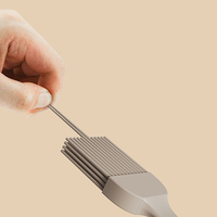 Bouteille d'huile en verre intégrée avec pinceau applicateur en forme de patte, distributeur d'huile anti-fuite en silicone monobloc pour barbecue, cuisson et pâtisserie