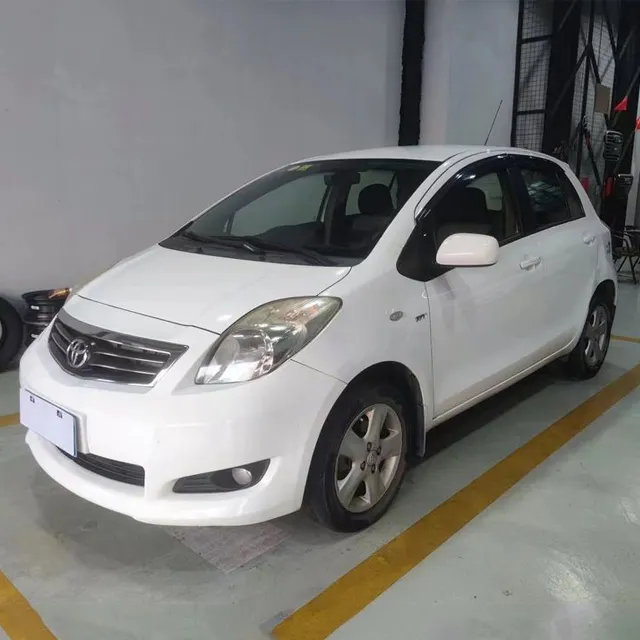 Marca japonesa Toyota Yaris 2011 1.6G Durável Adulto Viagem Mobilidade Veículo Usado Hatchbacks de preservação de valor