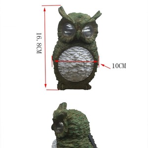 Lampe de jardin solaire en résine en forme de hibou avec LED, résistante à l'eau, autoportante, décoration extérieure - Product Image 3