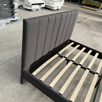 Cadre de lit double de luxe moderne et durable, taille king size, avec revêtement en tissu