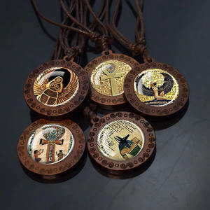 के अनबुबिस स्कार्ब लकड़ी के पेलेंट हार विंटेज इजिप्टियन पौराणिक कथाओं के साथ रस्सी चेन देहाती गहने - Product Image 1