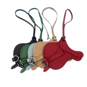 Llavero de Cuero de Diseño de Lujo, Colgante para Bolso, Anillo para Llaves, Adorno para Bolso, Decoración de Accesorios para Bolso - Product Image 1