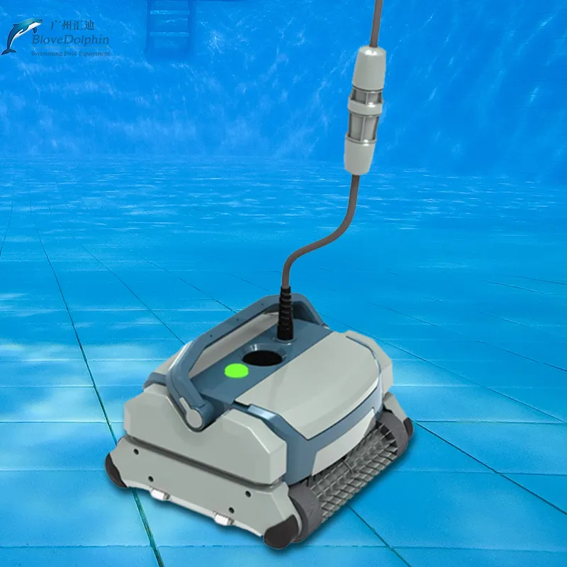 透き通った水を維持するためのスイミングプールクリーニングロボット効率的なツール