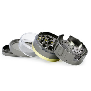 Mayorista Premium 2 en 1: Cenicero y Molinillo de Hierbas de 63mm, 4 Piezas, Aleación de Zinc, Ventana Transparente, para Tabaco y Especias - Product Image 2