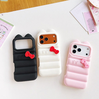 MOQ 500 Nouveaux accessoires créatifs en silicone à ventouse, support de téléphone mignon en forme de dessin animé, coque de téléphone pour iPhone 17 16 15 14 13 12 18 Pro Max