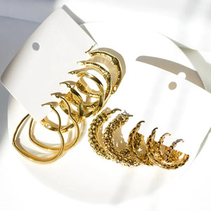 Boucles d'oreilles créoles géométriques en acier inoxydable plaqué or 18 carats pour femme, bijoux de mode pour tous les jours - Product Image 4