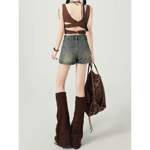 2025 nouveau été rétro Style américain Denim Shorts pour femmes taille moyenne maigre a-ligne chaude fille jupe pantalon Style décontracté - Product Image 5